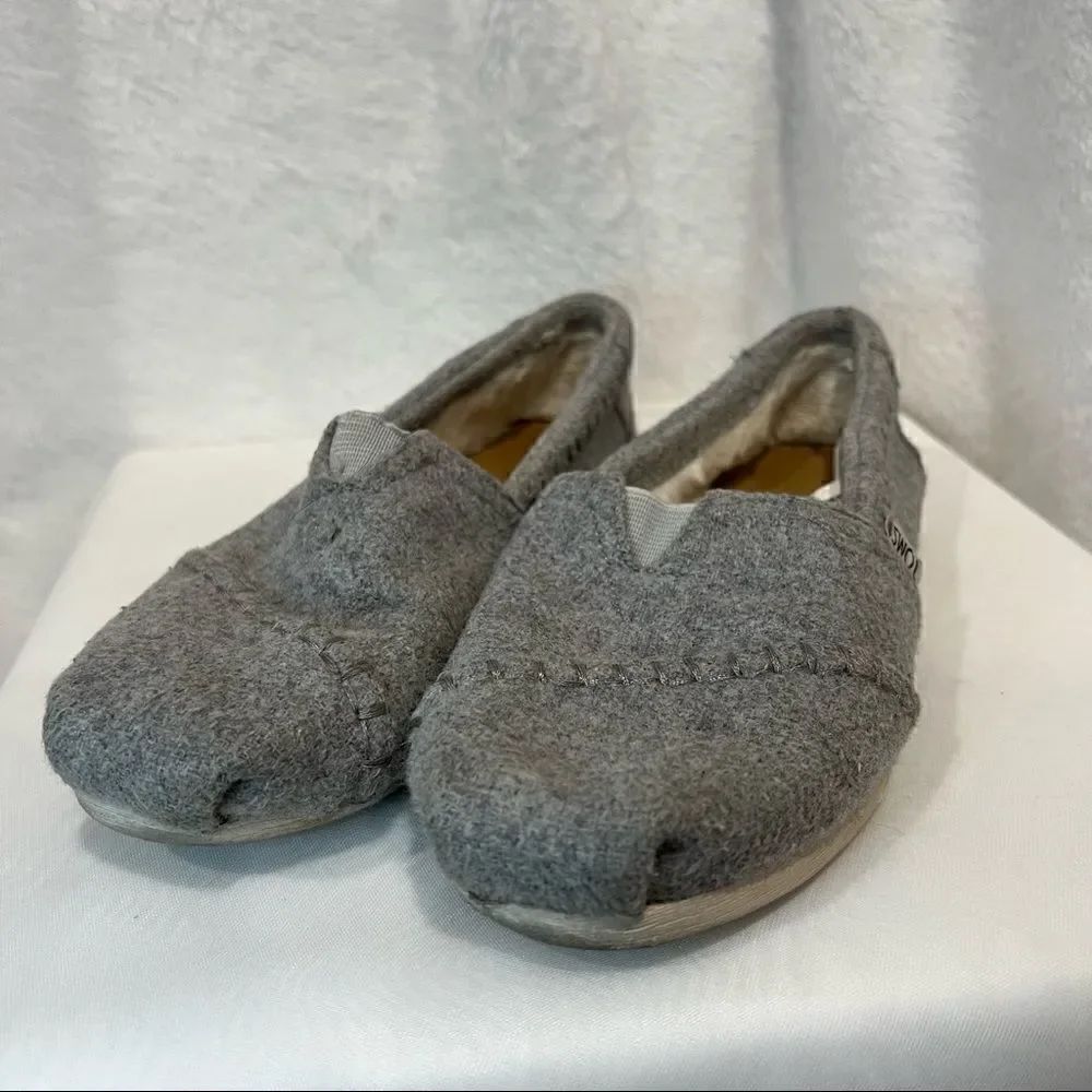 TOMS Wool Classic Slip-On - Picture 3 of 12